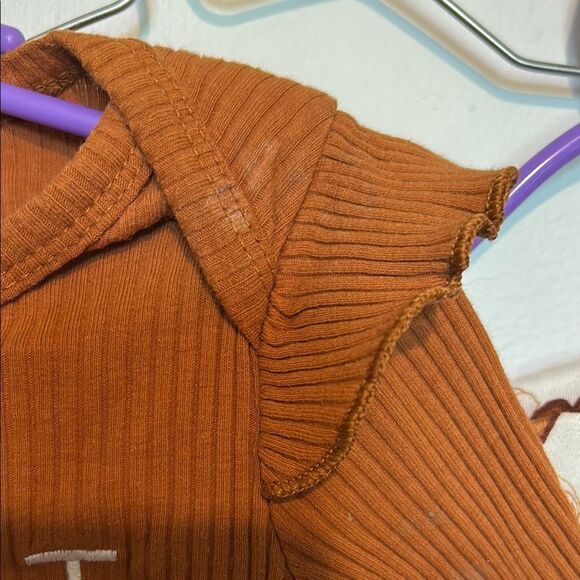 Brown Baby Onesie and Floral Pants Set - Picture 2 of 2